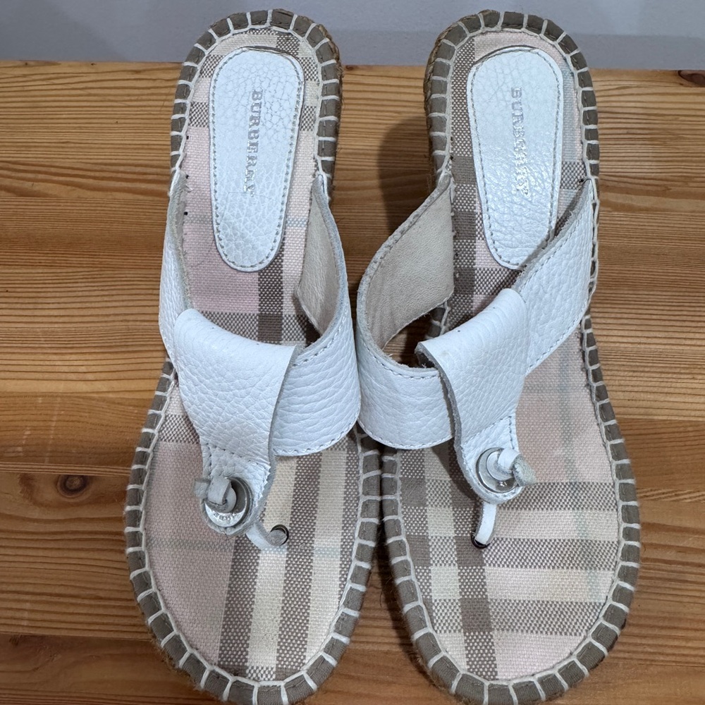 Burberry White and Beige Check Leather Thong Sandals